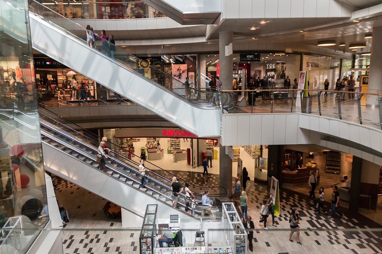 Enjoy your shopping experience like no other at Favourite Mall.