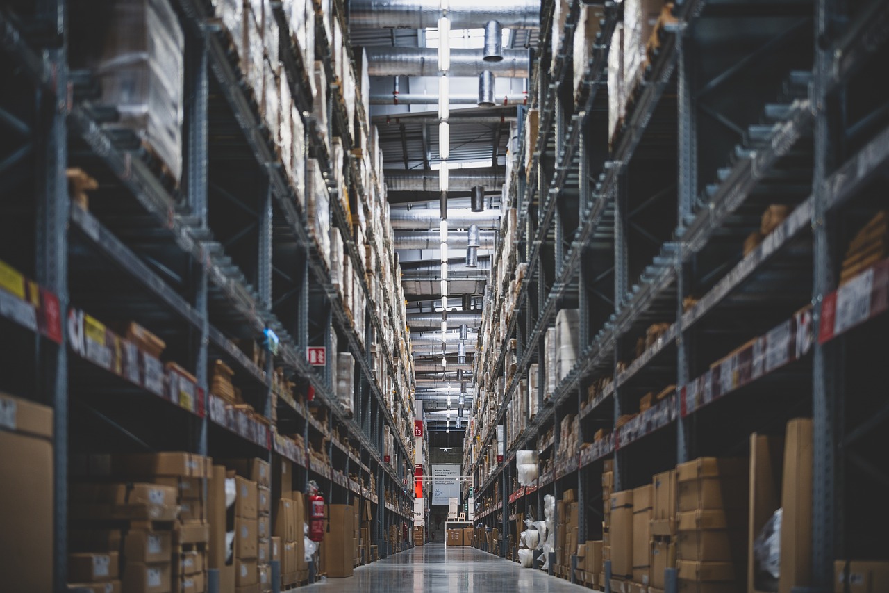 simplifying warehouse management with inventory software